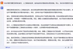 Người truyền thông: Hai ngày trước Chu Đĩnh còn băn khoăn có giải nghệ hay không, người Đại Liên giải tán khiến anh ta không có tâm tư đá nữa